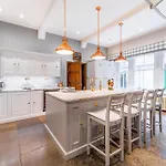 Middle Reston Holiday home