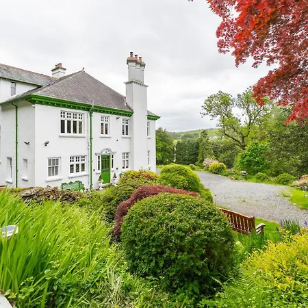 5 Bed In Staveley Oc-Lr107 Holiday home