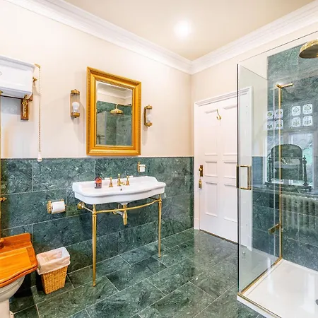 5 Bed In Staveley Oc-Lr107 * Staveley (Cumbria)