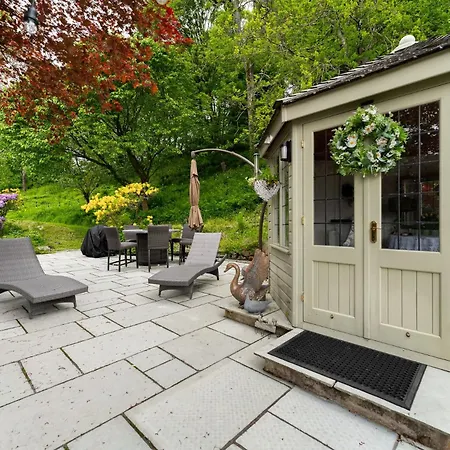 Holiday home 5 Bed In Staveley Oc-Lr107 *