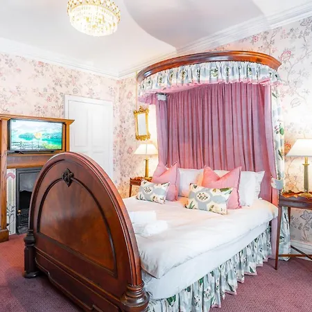 5 Bed In Staveley Oc-Lr107 *