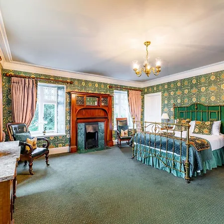 5 Bed In Staveley Oc-Lr107 *
