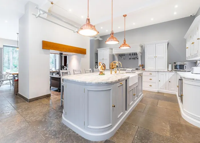 Middle Reston Nyaraló Staveley